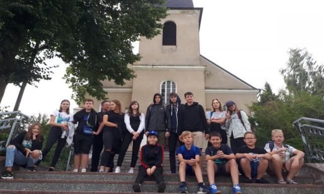 Sportowe Wakacje młodzieży ze Słobódki Sportowe Wakacje z Fundacją LOTTO 2021