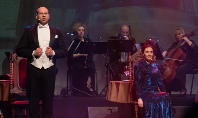 Powitali Nowy Rok z operą na wesoło W Suwalskim Ośrodku Kultury mieszkańcy miasta powitali Nowy Rok