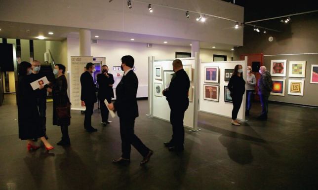 Wystawa “Op-art i geometryczna abstrakcja” otwarta Wernisaż wystawy "Op-art i geometryczna abstrakcja" w Suwalskim Ośrodku Kultury