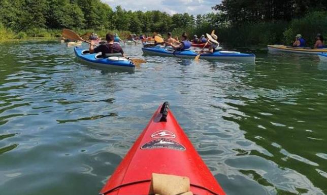 Popłynęli Szlakiem Papieskim Spływ kajakowy w Wigrach
