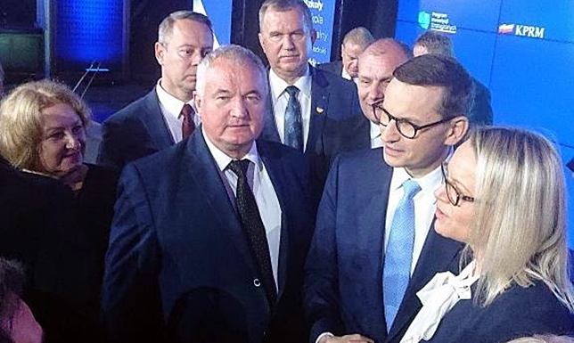 Starosta odznaczony „Za zasługi dla Samorządu Terytorialnego” Witold Kowalewski wyróżniony przez Ministra Spraw Wewnętrznych i Administracji