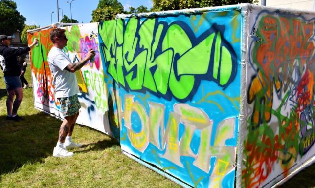 Turnieje Streetball 3×3 oraz Teqball, kreatywne warsztaty, strefa graffiti