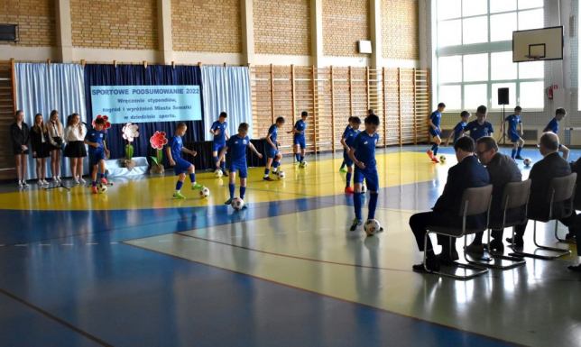 Wręczenie stypendiów i nagród za osiągane wyniki sportowe