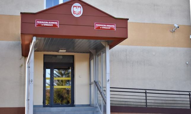 narażenie dzieci na bezpośrednie niebezpieczeństwo?