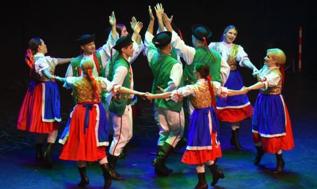 jeden z najstarszych zespołów folklorystycznych w kraju świętował 70. urodziny