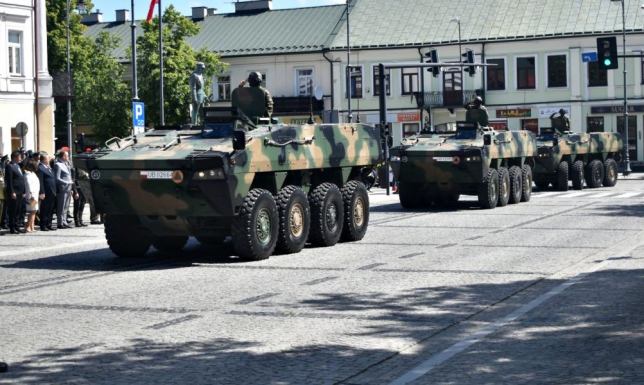 Dowódca 14. Suwalskiego Pułku Przeciwpancernego w Suwałkach zaprasza