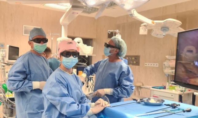 pierwsza operacja jelita z zastosowaniem nowoczesnego systemu obrazowania