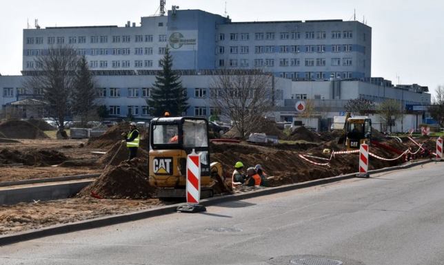 miejsca parkingowe dla pacjentów i odwiedzających Szpital Wojewódzki w Suwałkach