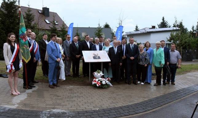Tablica upamiętniająca premiera Rządu Rzeczypospolitej Polskiej na uchodźstwie