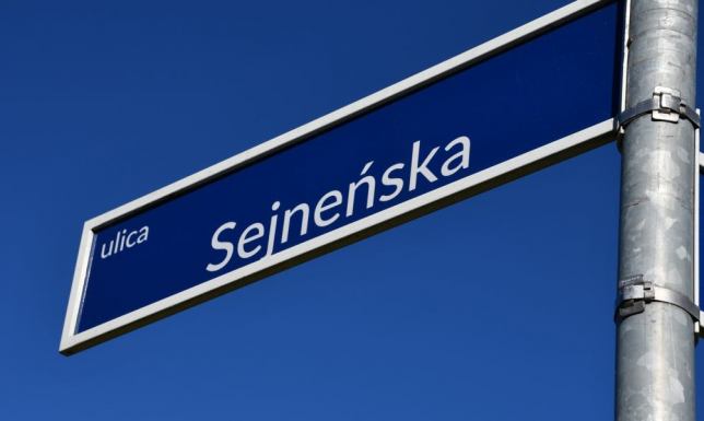 Wykonanie prawoskrętów, podobnie jak to jest przy rondzie na ul. Bulwarowej/Sikorskiego