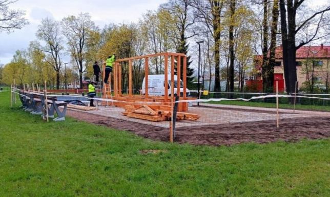 Wkrótce skorzystamy z Tężni Solankowej na Bulwarach mini tężnia solankowa powstaje na suwalskich bulwarach