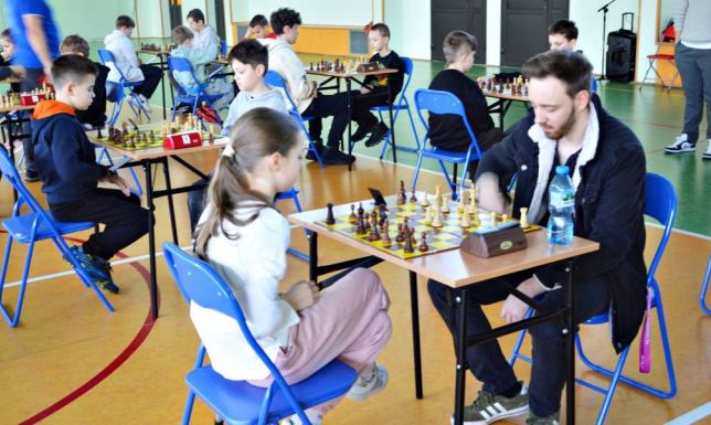  VI Turniej Szachowy o Puchar Dyrektora ZS 6