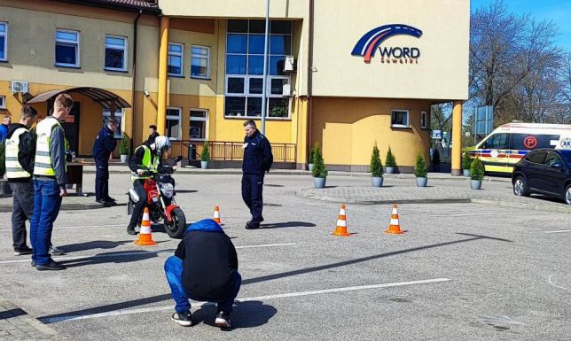 Przygotowanie pojazdu do jazdy, jazda sprawnościowa motorowerem