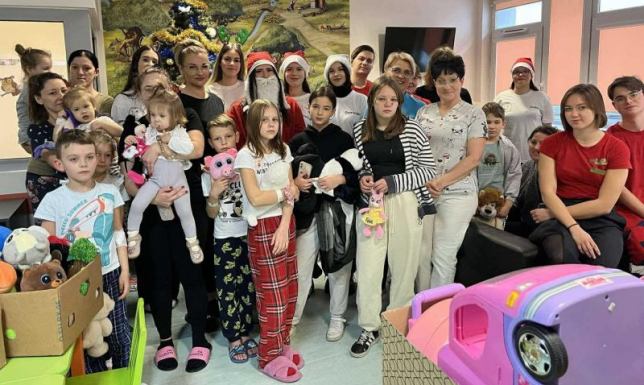 Podaruj Uśmiech na Święta" - Mikołajkowa inicjatywa projektu "Happy Time