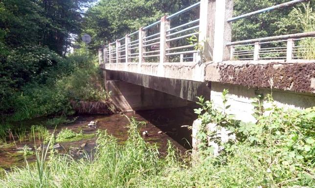 Umowa na budowę mostu w Potaszni podpisana budowa nowego mostu przez rzekę Czarna Hańcza w miejscowości Potasznia