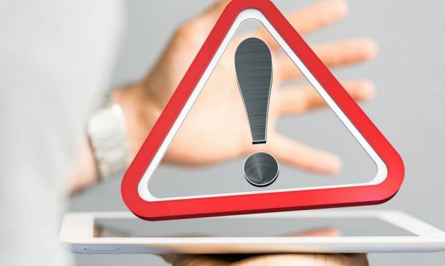 Przestępcy podszywają się pod urząd skarbowy i MF Izba Administracji Skarbowej w Białymstoku ostrzega przed trwającą kampanią phishingową