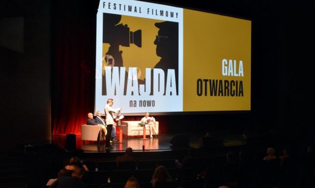 Oficjalnie otwarcie Festiwalu Filmowego "Wajda na nowo"