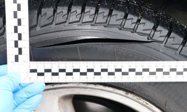 Podejrzany o uszkodzenie opon w zaparkowanym samochodzie zatrzymany