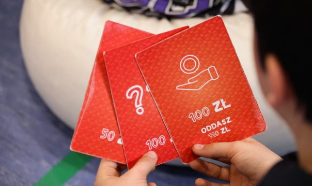 Sprawdzali, jak młodzi ogarniają finanse. „Finansowe roz(g)rywki” w Suwałkach Ruszyła czwarta edycja warsztatów edukacyjnych