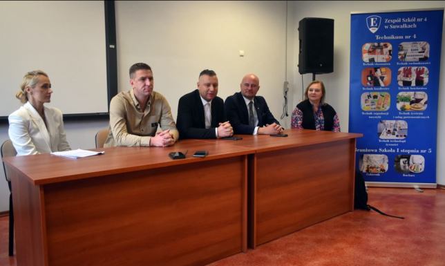 zbilansowana dieta dla dzieci i trudna sytuacja producentów mięsa wieprzowego