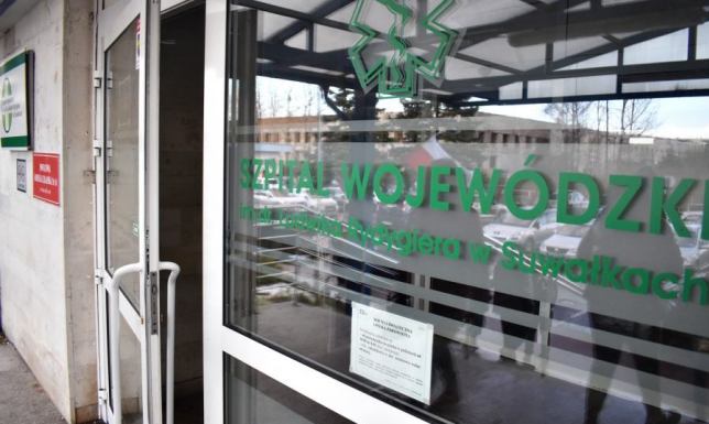 nauka samobadania piersi oraz chwila relaksu przy kawie i ciastku