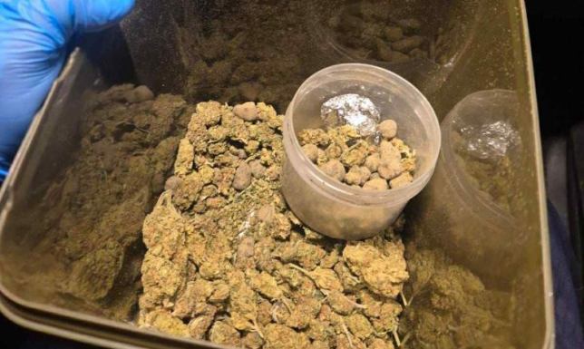 Mieszkaniec Suwałk usłyszał zarzut posiadania środków odurzających