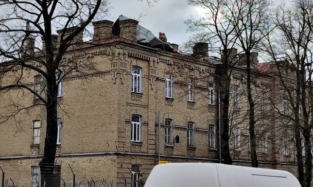 W piątek do godzin wieczornych będzie utrzymywał się silny wiatr w Suwałkach