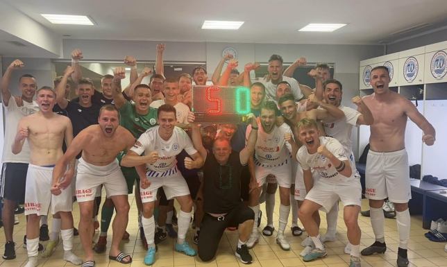 Komplet punktów po dwóch spotkaniach mają na koncie piłkarze suwalskich Wigier