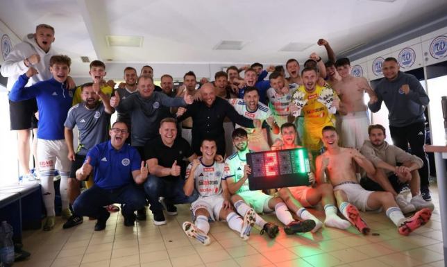 Wigry Suwałki wiceliderem III Ligi Wigry Suwałki - Pelikan Łowicz 2:1