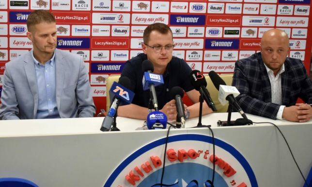 Konferencja prasowa suwalskie Wigier w sprawie spadku do IV Ligi