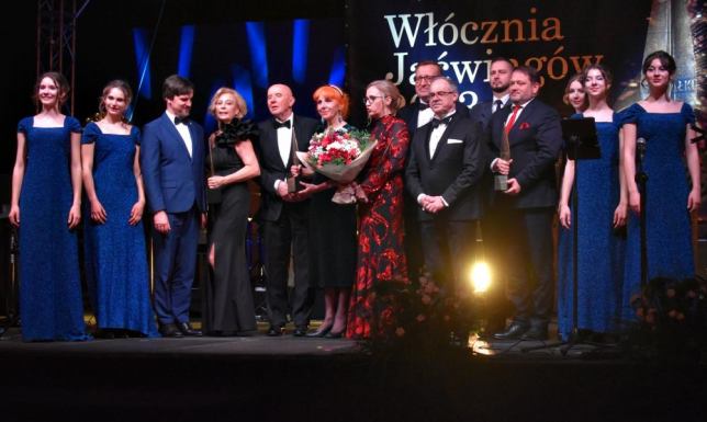 kilkaset osób bawiło się w hali widowiskowo-sportowej Suwałki Arena