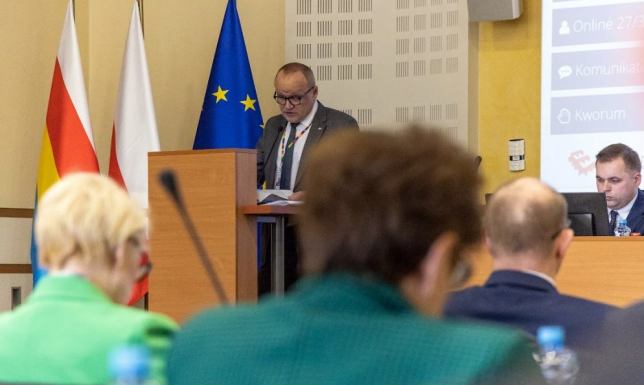 Pieniądze na szkołę w Wiżajnach i autobus w Filipowie Dofinansowania w ramach Funduszu Wsparcia Gmin i Powiatów