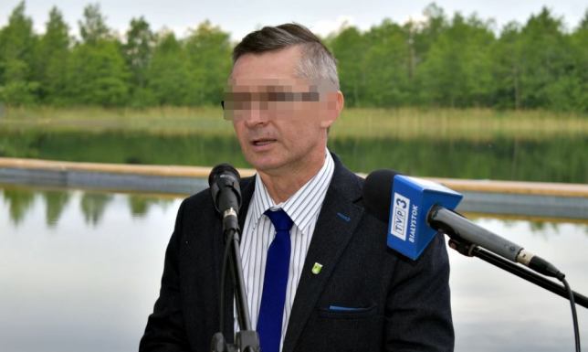 Zarzut przyjęcia korzyści majątkowej znacznej wartości dla Zbigniewa M.