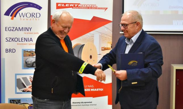 Wojewódzki Ośrodek Ruchu Drogowego w Suwałkach promuje noszenie odblasków