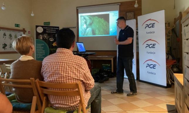 Lato w WPN: pokaz filmu "Dyskretny urok śluzowca" Wigierski Park Narodowy zaprasza do Ośrodka Edukacji Środowiskowej w Słupiu