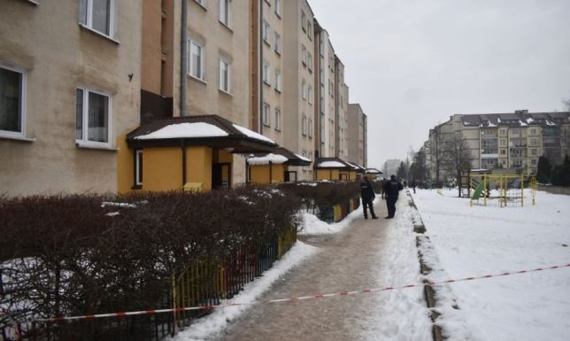 rozszczelnienie sieci gazowniczej w bloku przy ulicy Reja w Suwałkach