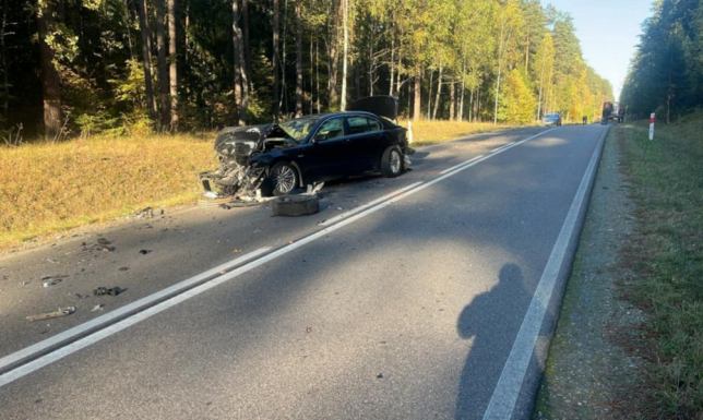 Dwie osoby w szpitalu po wypadku w Głębokim Brodzie wypadek z udziałem dwóch samochodów osobowych i ciężarówki