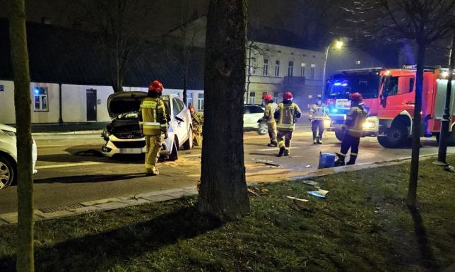 Wypadek na Kościuszki. Jedna osoba w szpitalu Jedna osoba została przetransportowana do szpitala