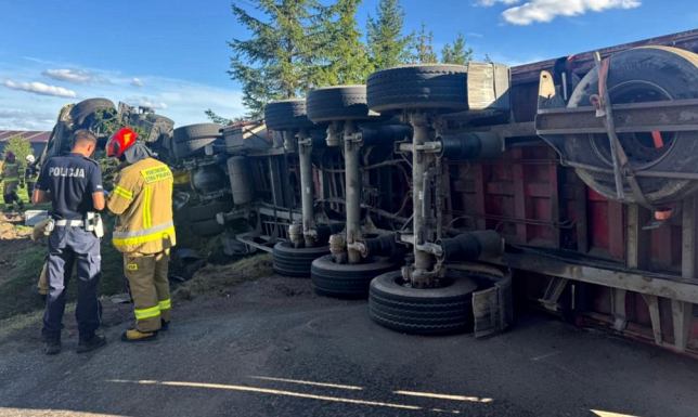 Tragedia na drodze. Nie żyją dwie osoby Dwie osoby poniosły śmierć na miejscu