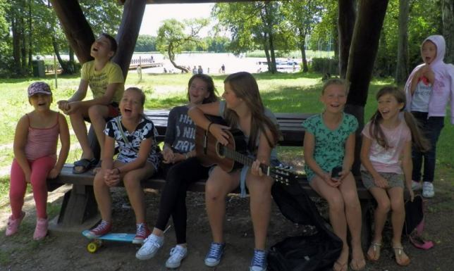 Zapraszają na zumbę i zajęcia animacyjne dla dzieci Animacje dla dzieci i dorosłych