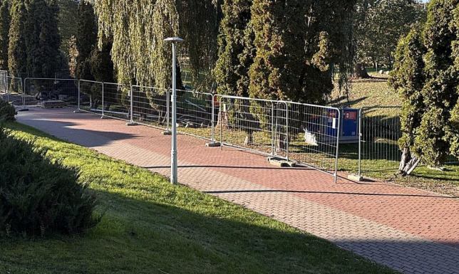 równolegle prowadzone są prace inwestycyjne