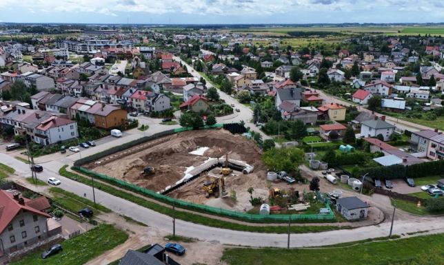 zbiornik retencyjny, który ma ograniczyć zalewanie ulic na osiedlu Hańcza