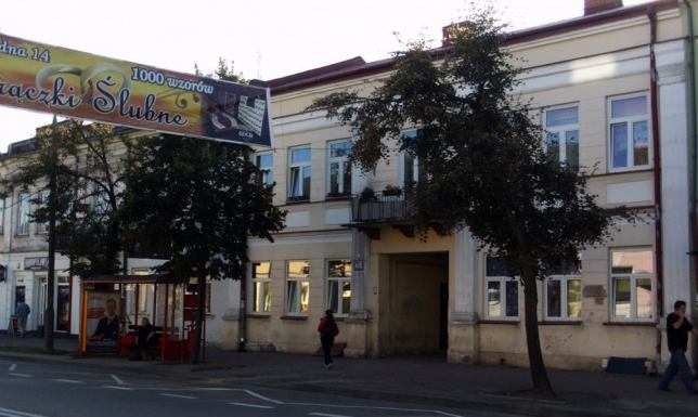 wycinka pięciu martwych i zamierających drzew w Suwałkach