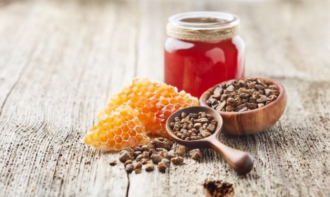 Właściwości pierzgi pszczelej - pierzga pszczela bogaty skład produktu o wielu zaskakujących działaniach Właściwości pierzgi pszczelej - pierzga pszczela bogaty skład produktu o wielu zaskakujących działaniach