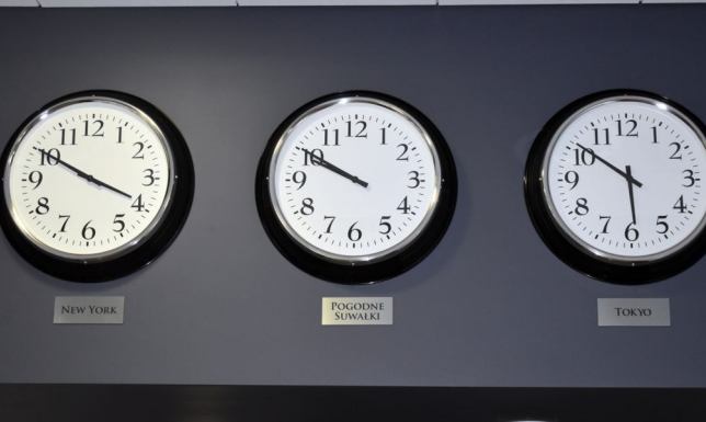 Z soboty 30. marca na niedzielę 31. marca nastąpi zmiana czasu z zimowego na letni