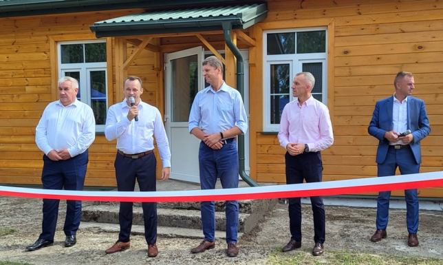 Wyremontowane drogi i nowa świetlica w Zelwie Powstałe drogi to inwestycje Gminy Giby i Powiatu Sejneńskiego
