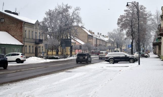 Śnieg często stanowi groźne obciążenie dla konstrukcji nośnej dachu