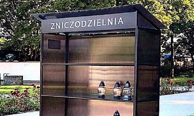 Interpelacja ws. ustawienia na cmentarzu komunalnym przy ul. Reja "zniczodzielni"