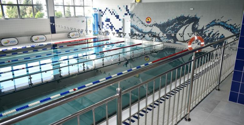 dokładanie z miejskiej kasy do basenu w Szkole Podstawowej nr 10