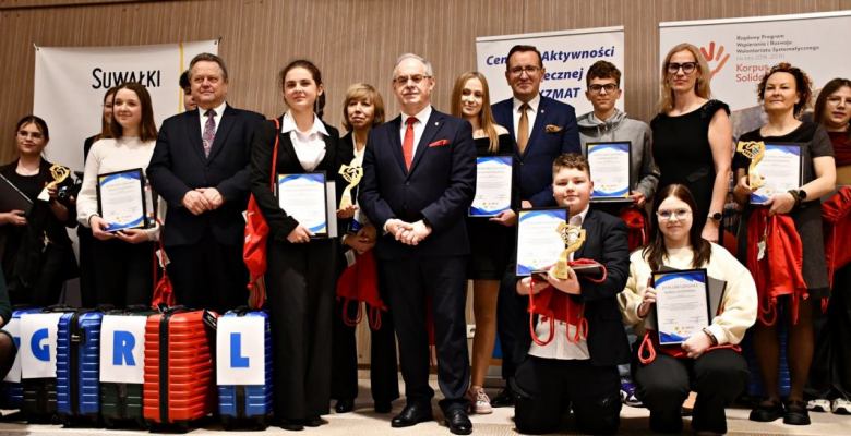 Statuetki i upominki otrzymali wyróżniający się wolontariusze